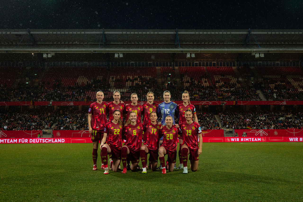 FNM NEDGER GERAUT DFB Frauen-Nationalmannschaft, German Womens National Team, UEFA Women’s Nations League Spiel, Deutschland vs. Oesterreich, GERAUT,  
Lea Schueller, Klara Buehl, Laura Freigang, Jule Brand, Sjoeke Nuesken, Elisa Senss, Felicitas Rauch, Giulia Gwinn, Rebeca Knaak, Janina Minge, Stina Johannes, 
Max-Morlock-Stadion, Nuernberg, 25.02.2025, 
Foto: Yuliia Perekopaiko/DFB