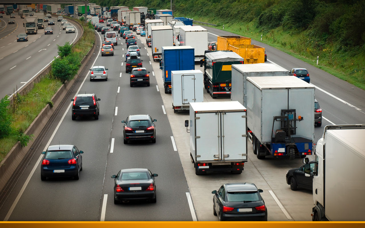 Rechtsfahrgebot – Was gilt für den LKW?