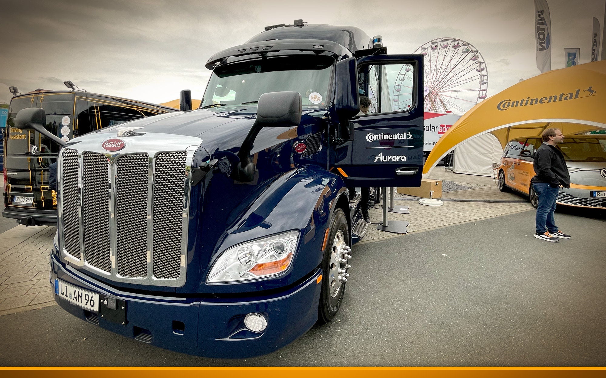 Exhibition stand Continental Truck